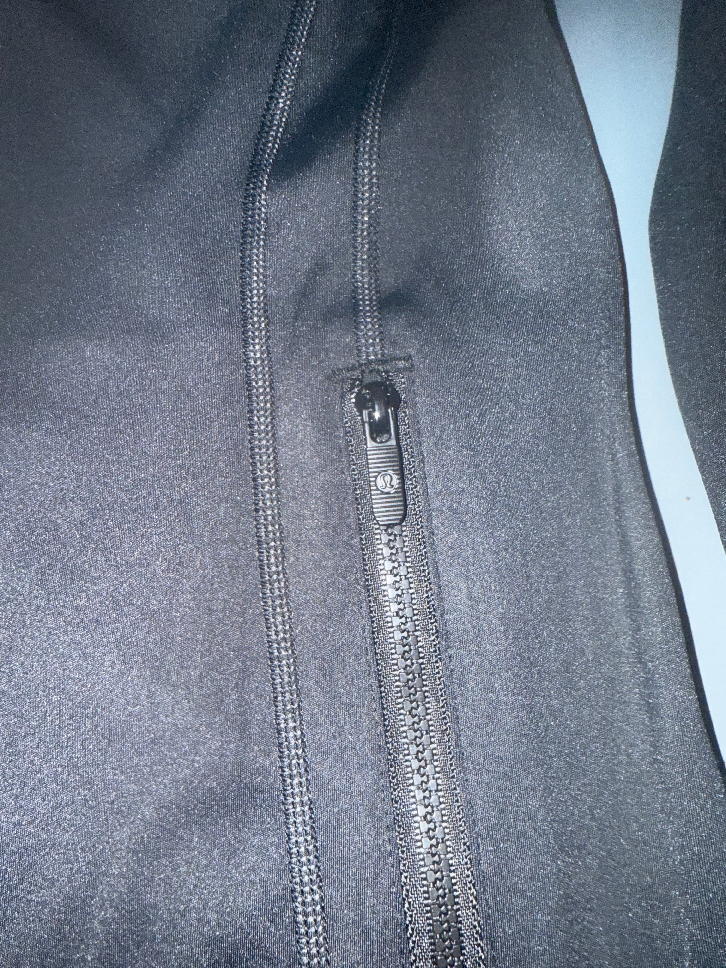 Lululemon Define Women’s Jacket Black, Size 4