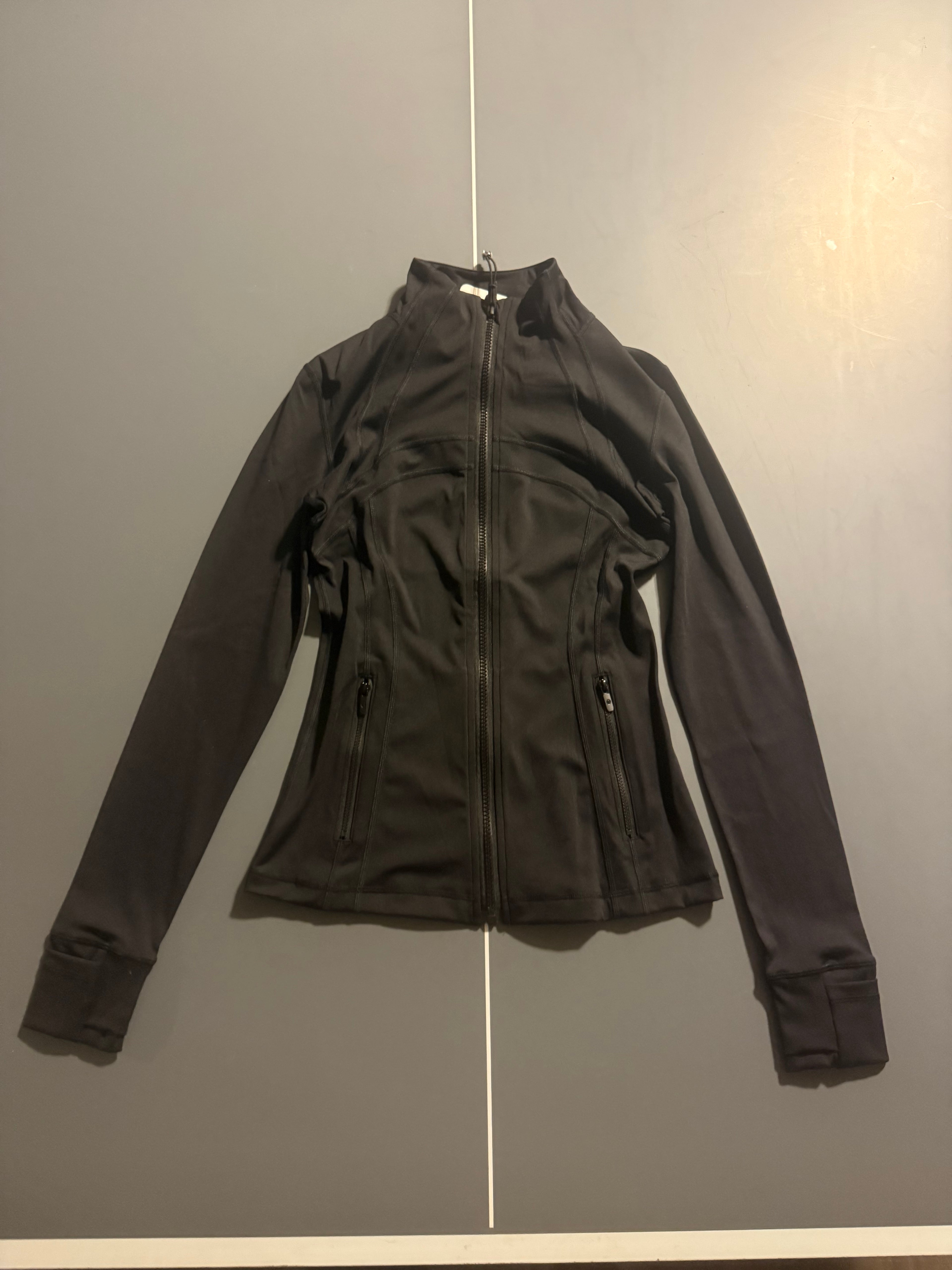 Lululemon Define Women’s Jacket Black, Size 4